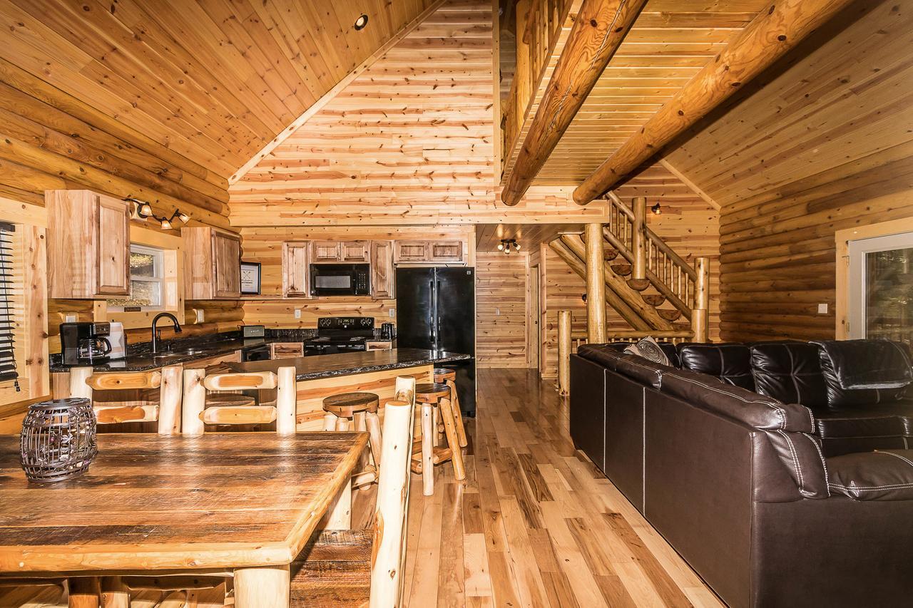 Hocking Hills Cabins & Resort Foxfire Logan Esterno foto