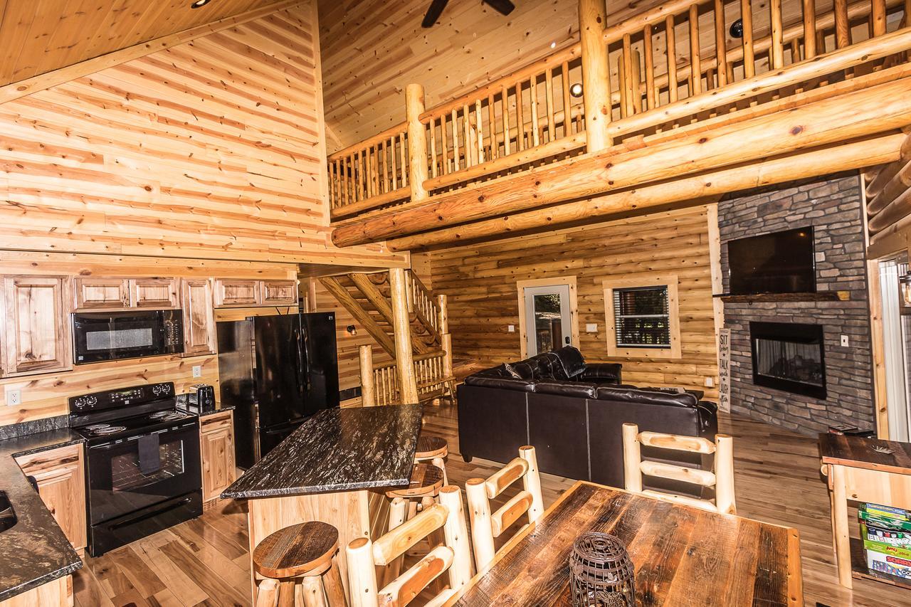 Hocking Hills Cabins & Resort Foxfire Logan Esterno foto
