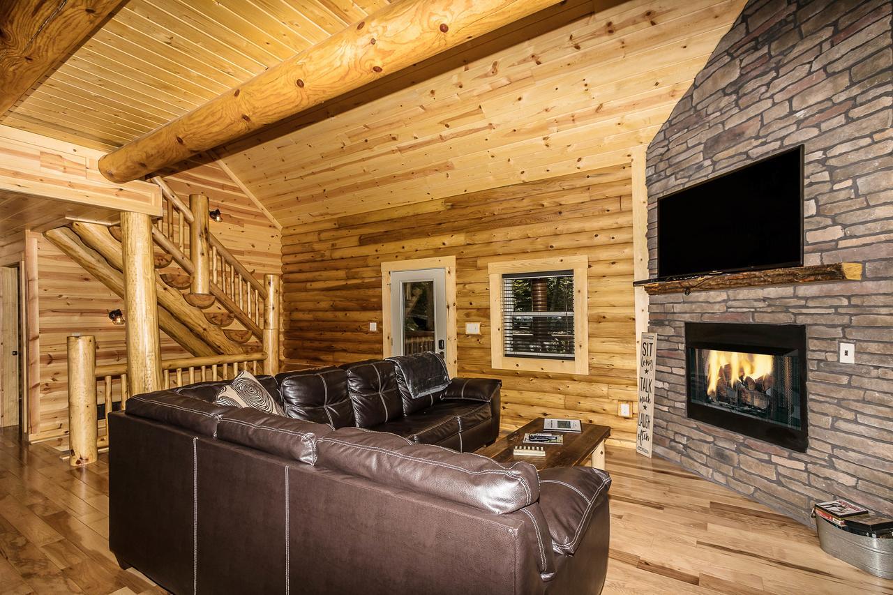 Hocking Hills Cabins & Resort Foxfire Logan Esterno foto